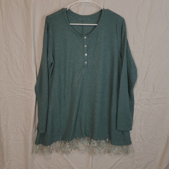 Green Waffle Knit Long Henley with pockets and lace size M/L - Picture 1 of 3